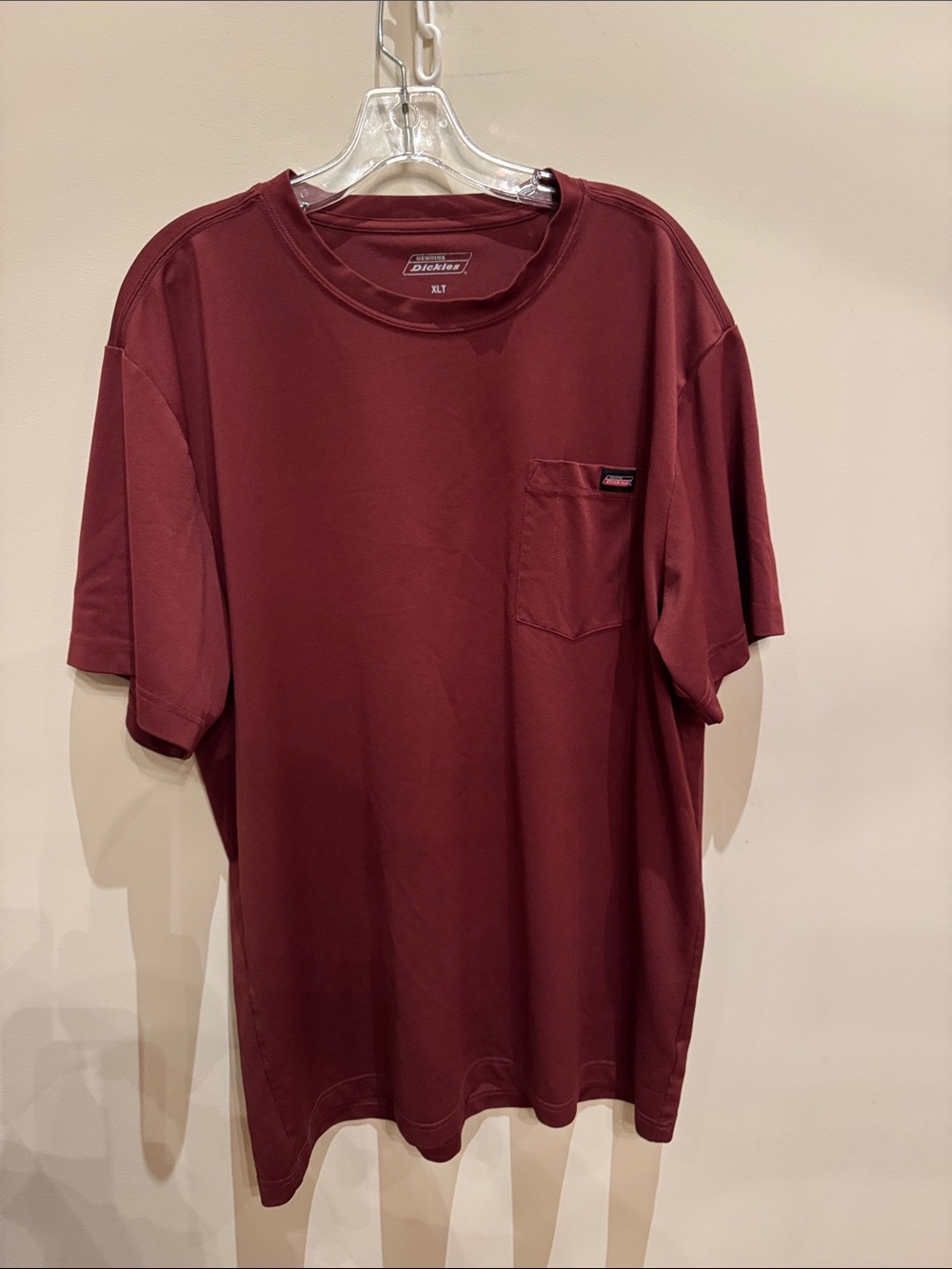 Dickies Short Sleeve Pocket Tee in Maroon